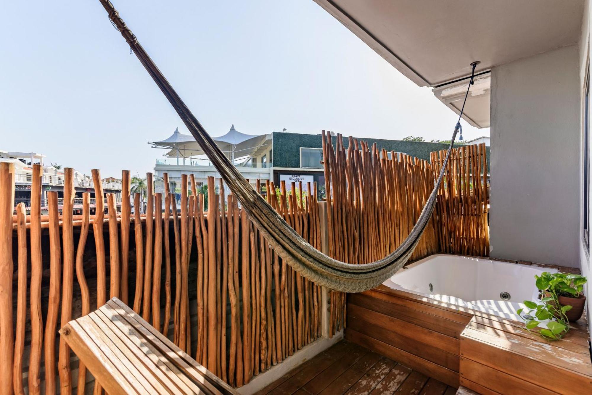 Caribbean Paradise Hotel & Spa - 5Th Avenue 신데 델 카르멘 외부 사진